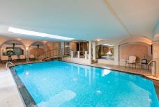 Hallenbad